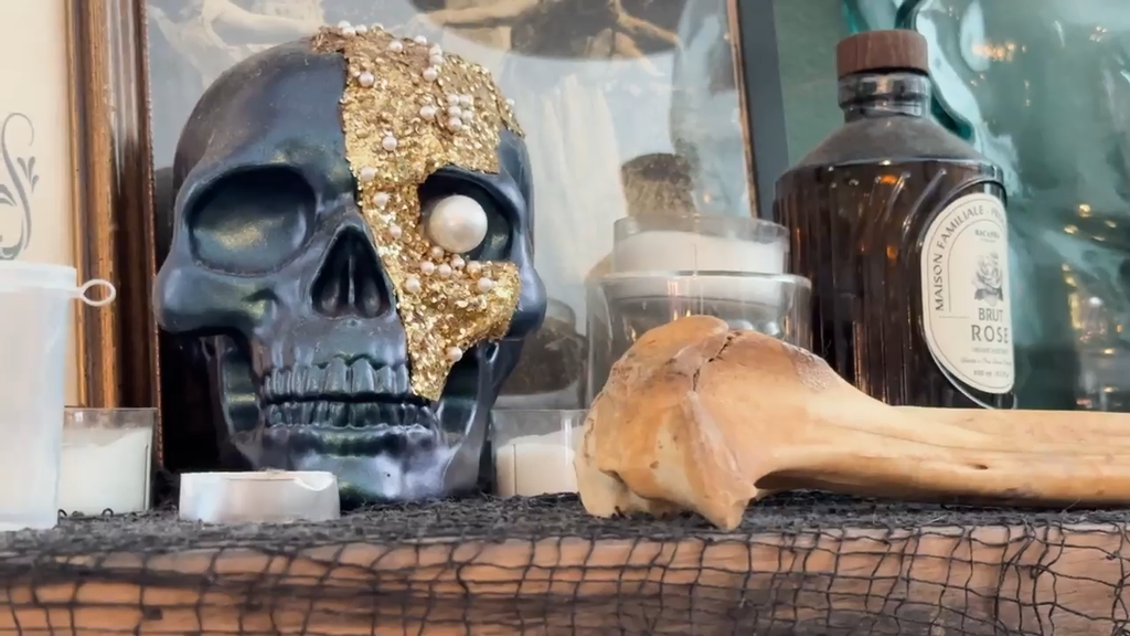 Marietta's Mr. Tombstone's Coffee Emporium mixes Halloween vibes with tasty beverages — Suwanee Schools news